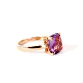 Bague améthyste or rose Poppy Blue par Cesare Pompanon