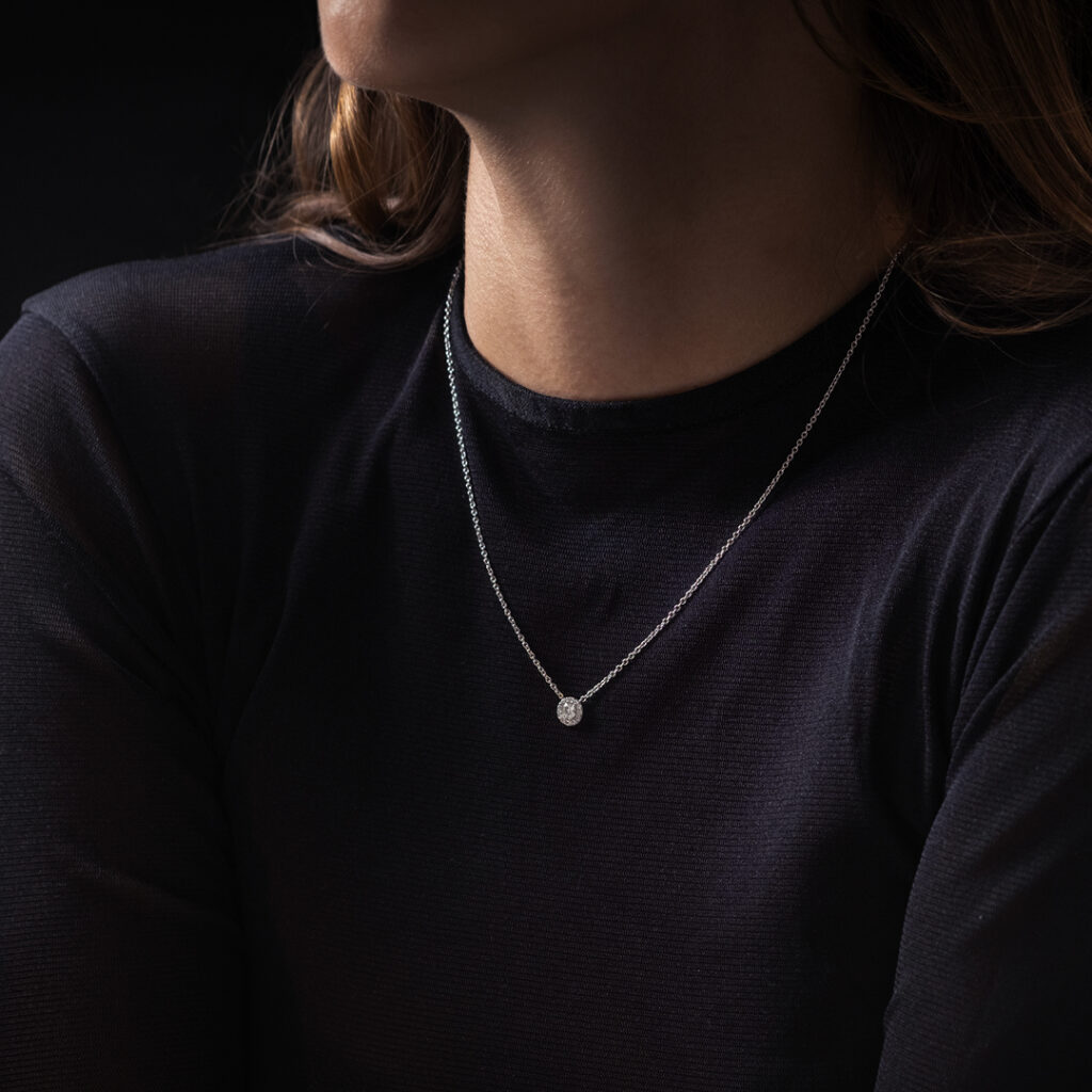 Pendentif diamants et or blanc collection Antoinette Compagnie des Gemmes Paris