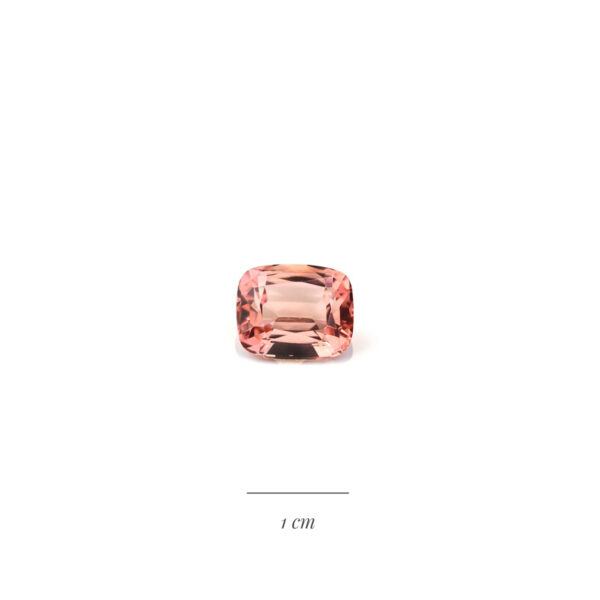 Tourmaline rose orange taille rectangle coussin pour création de bague sur mesure à la Compagnie des Gemmes joaillier à Paris