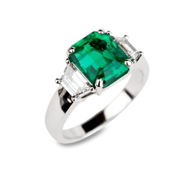 Perron émeraude diamants tapers