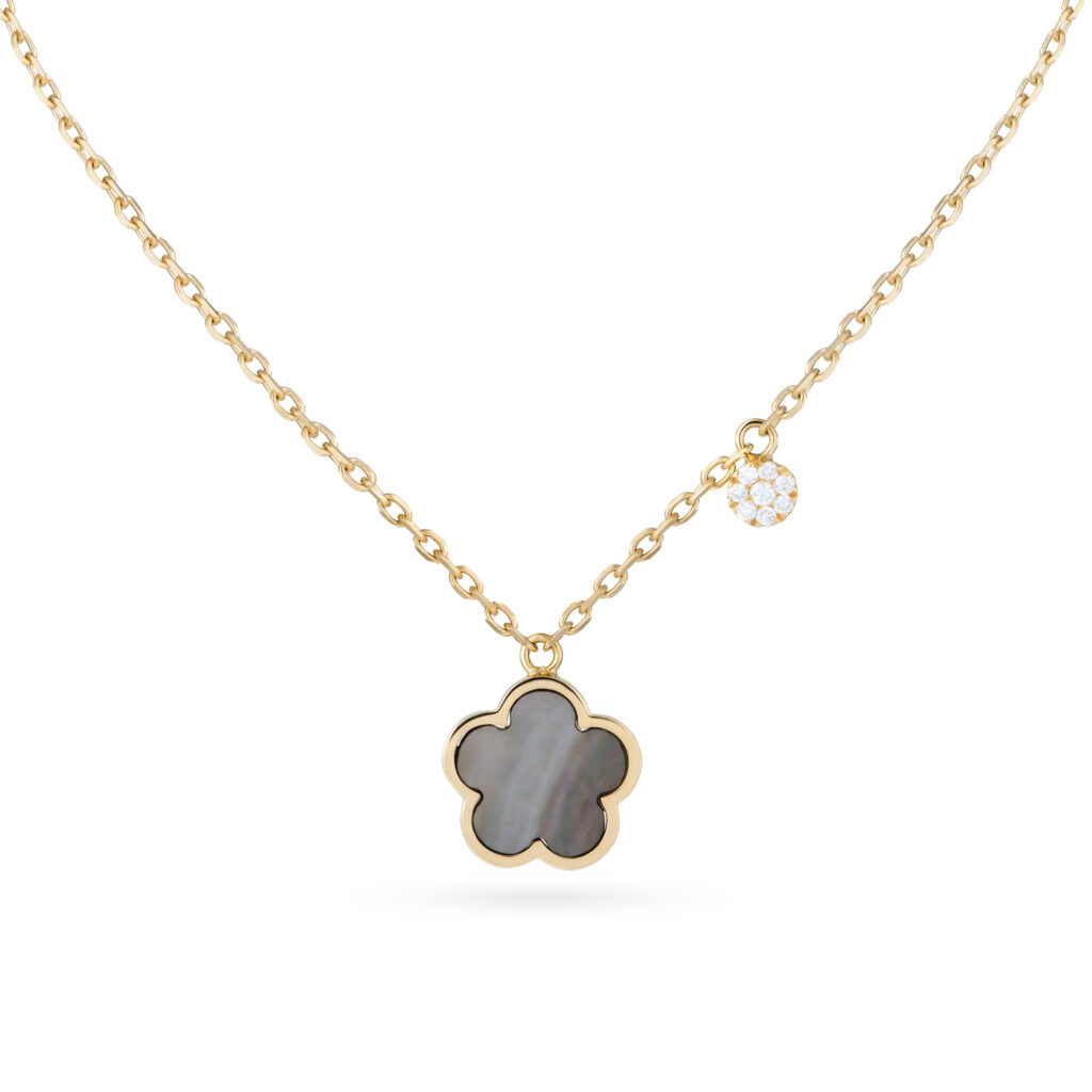 Pendentif fleur en nacre grise sur or jaune 18 K avec pastille pavée de diamants