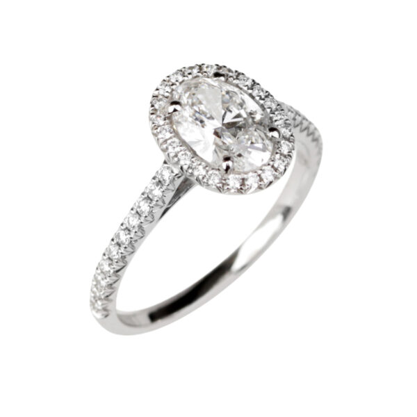 Bague en or blanc avec diamant ovale de synthèse 1,01 carat D VS2 triple excellent entouré de diamants naturels